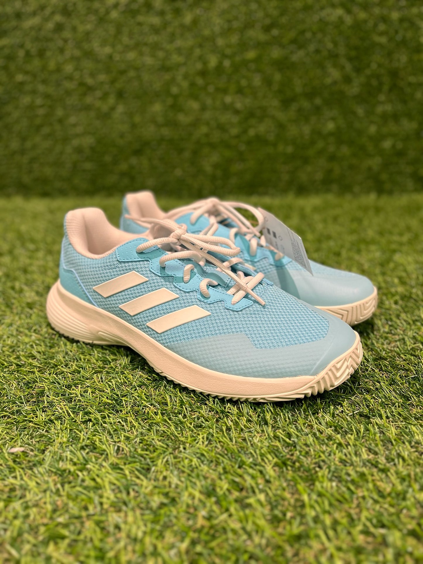 ADIDAS LT BLUE RUNNER SIZE 9.5