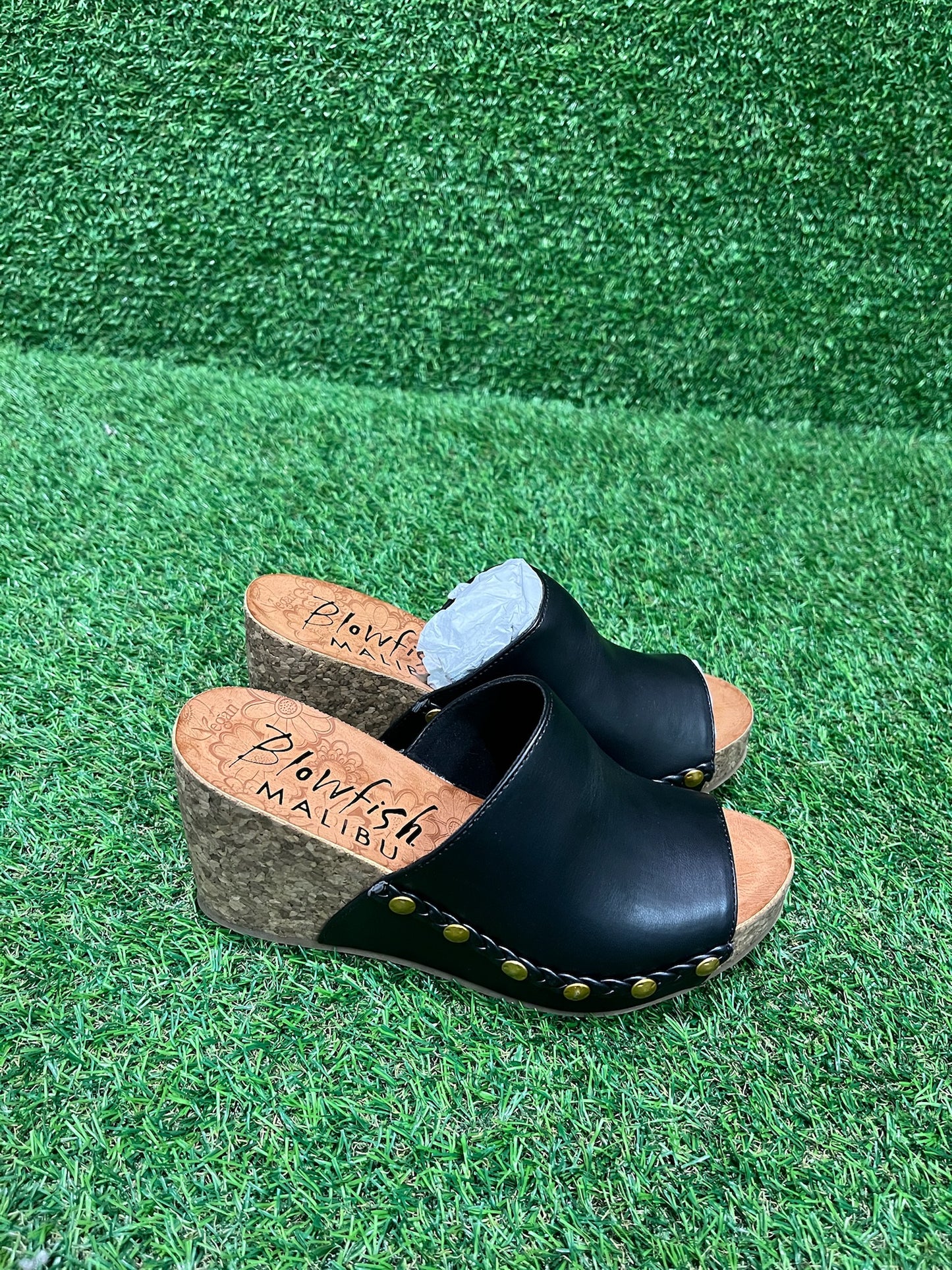 BLOW FISH WEDGE HEEL SANDAL SIZE 8.5