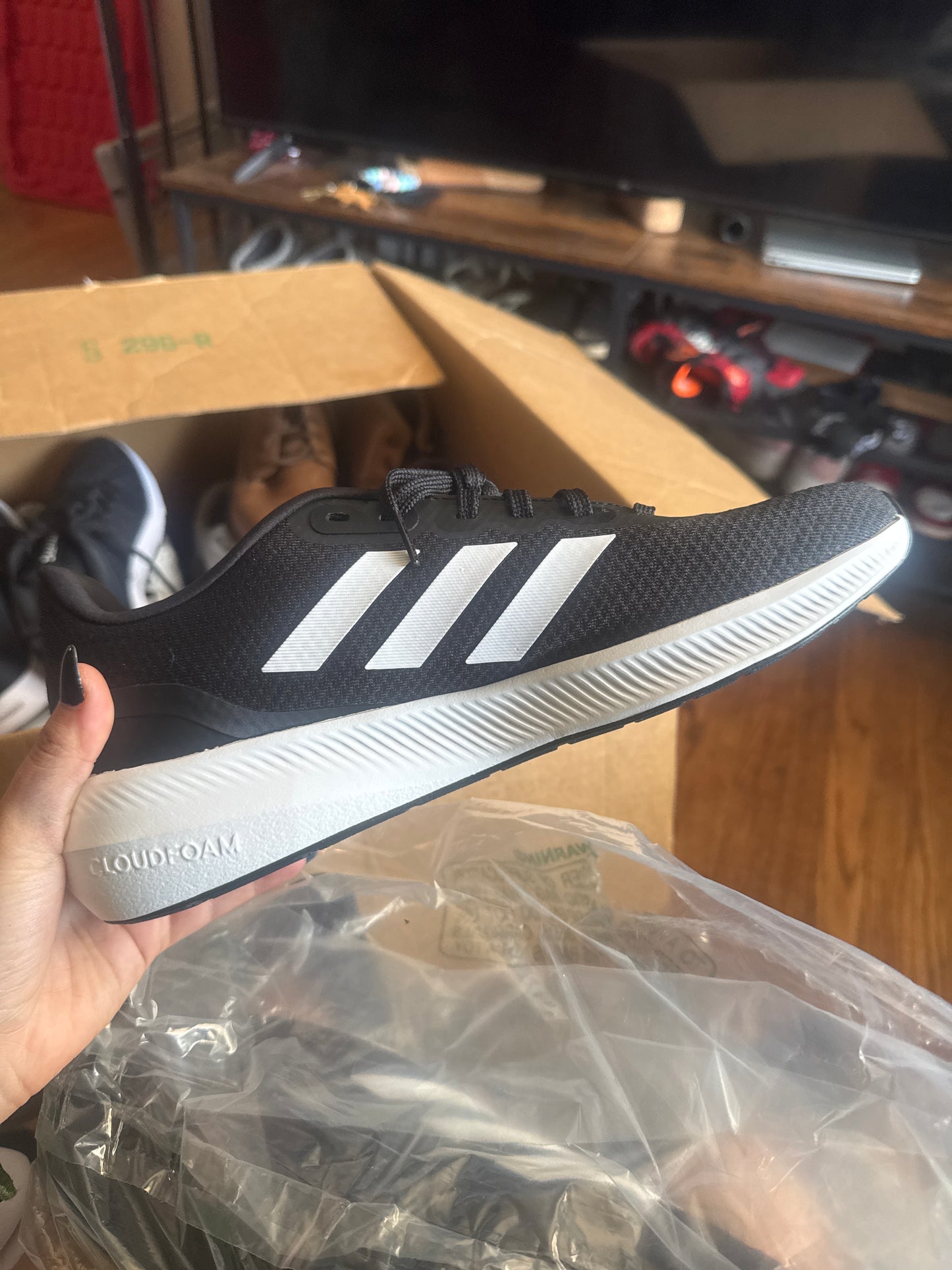 ADIDAS RUNNING SHOE BLK SIZE 10
