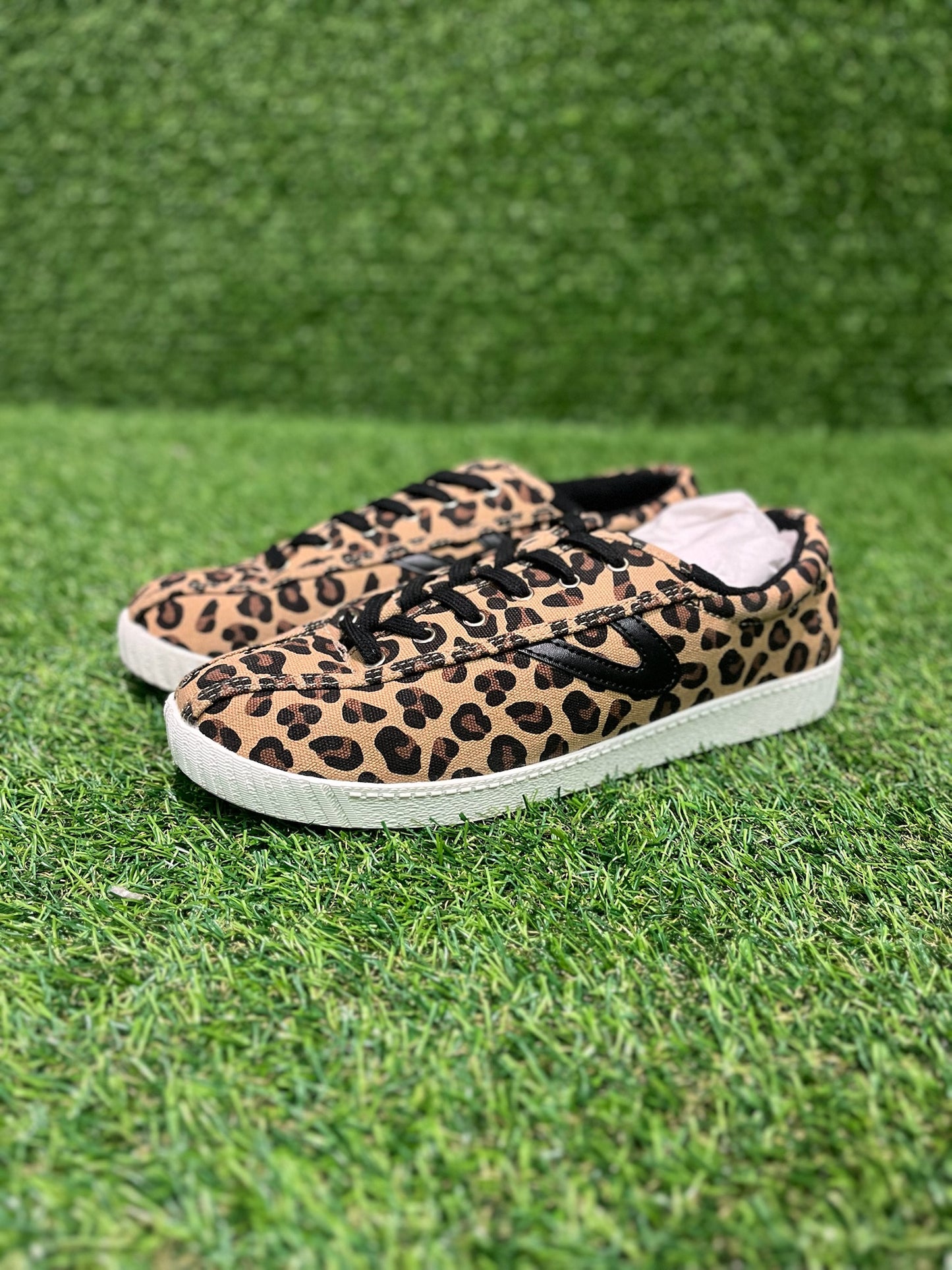 Tretorn Leopard Print Flat Size 11