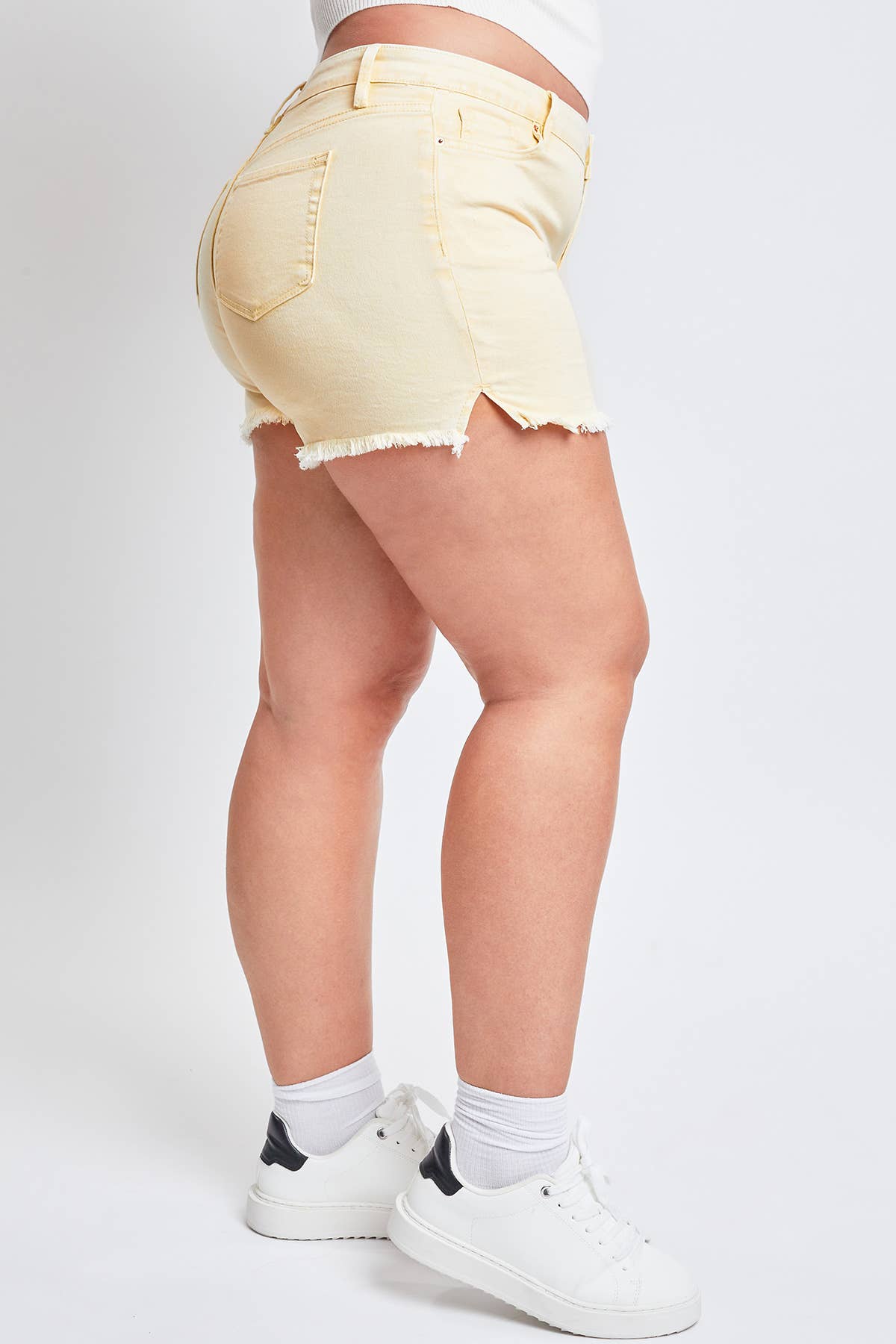 Junior Plus High-Rise 80's Acid Wash Mom Short