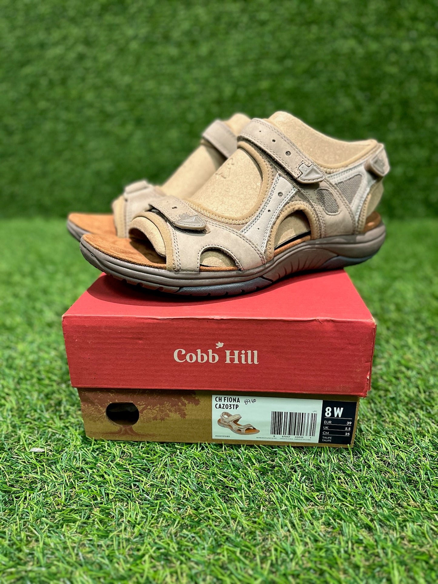 COB HILL SANDAL SIZE 8