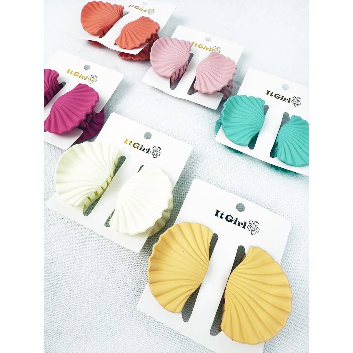 Matte Medium Shell Design Hair Claw