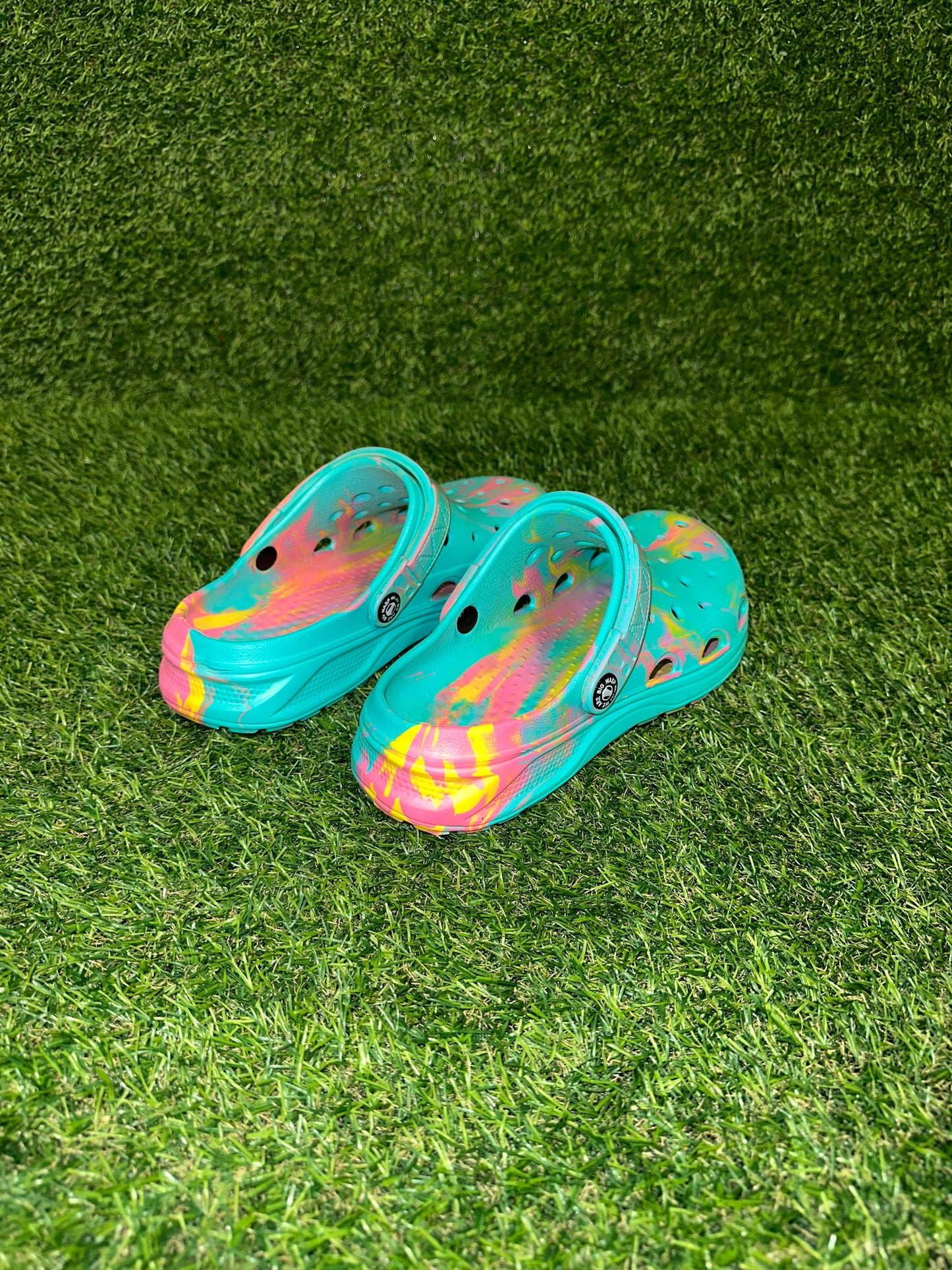 CROCS BLUE PINK YELLOW SIZE 7W/9M
