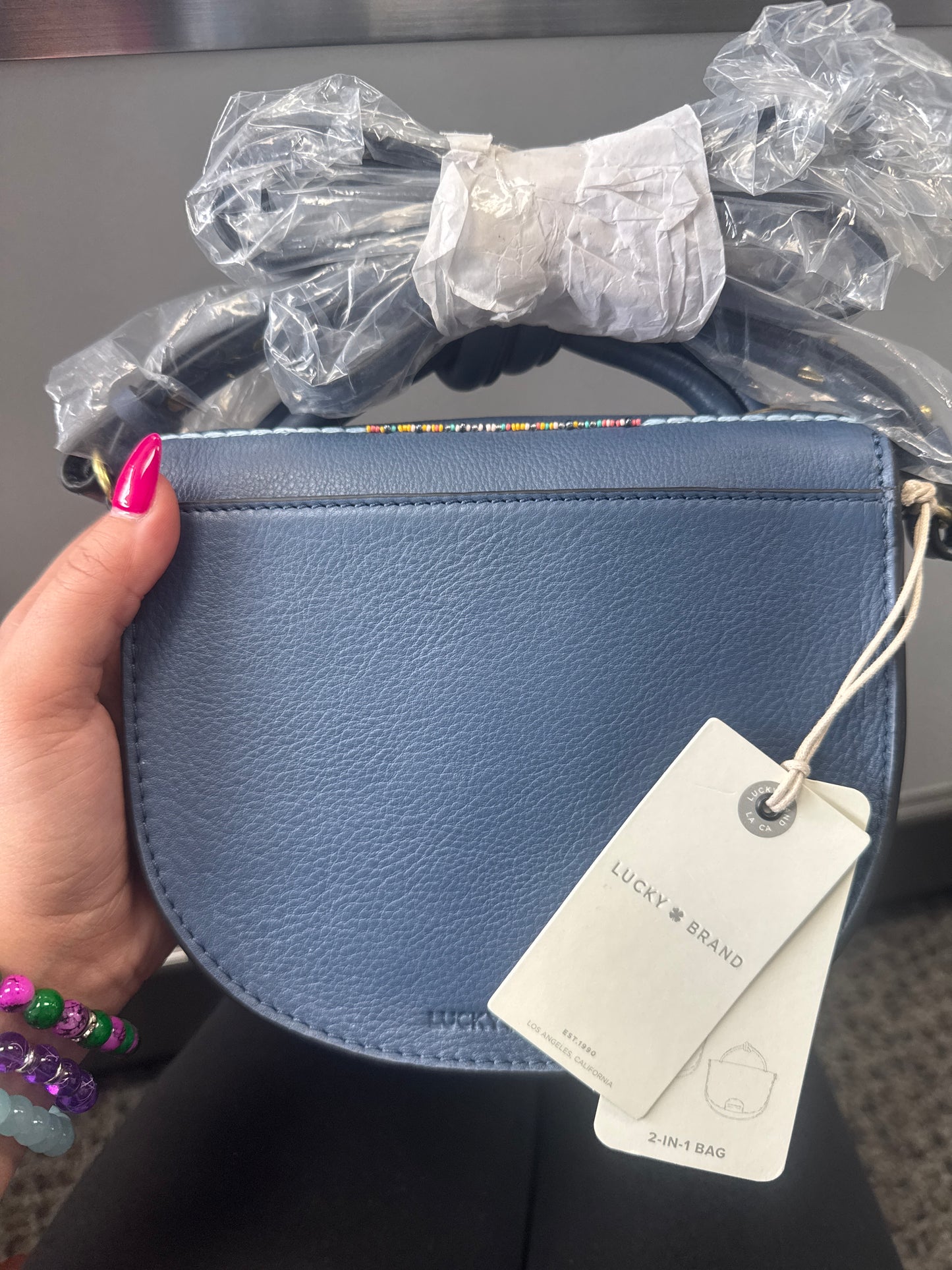 LUCKY BRAND 2 N 1 PURSE REAL LEATHER.