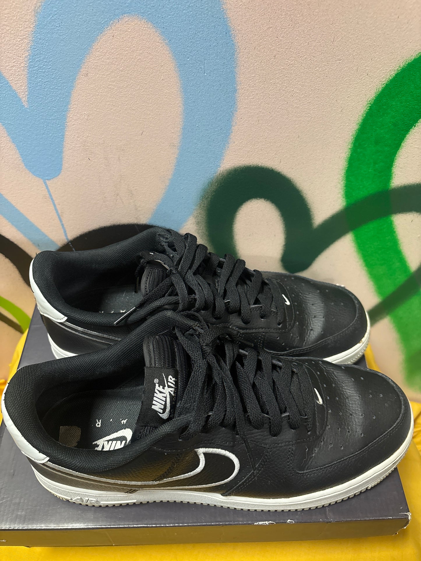 Nike Air Force 1 '07 men's sneakers in a black and white colorway Mens Size 11 Women’s 12.5