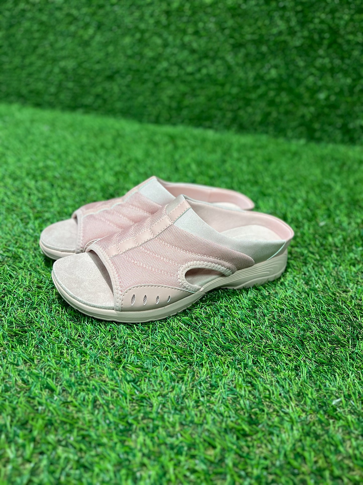 Easy Spirit Pink Sandal Size 8.5