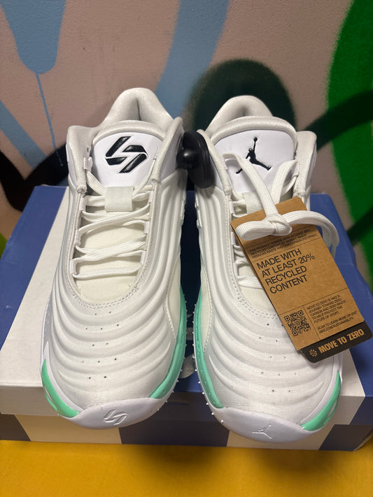 Jordan Luka 3 "Photo Finish" basketball shoe Size 9