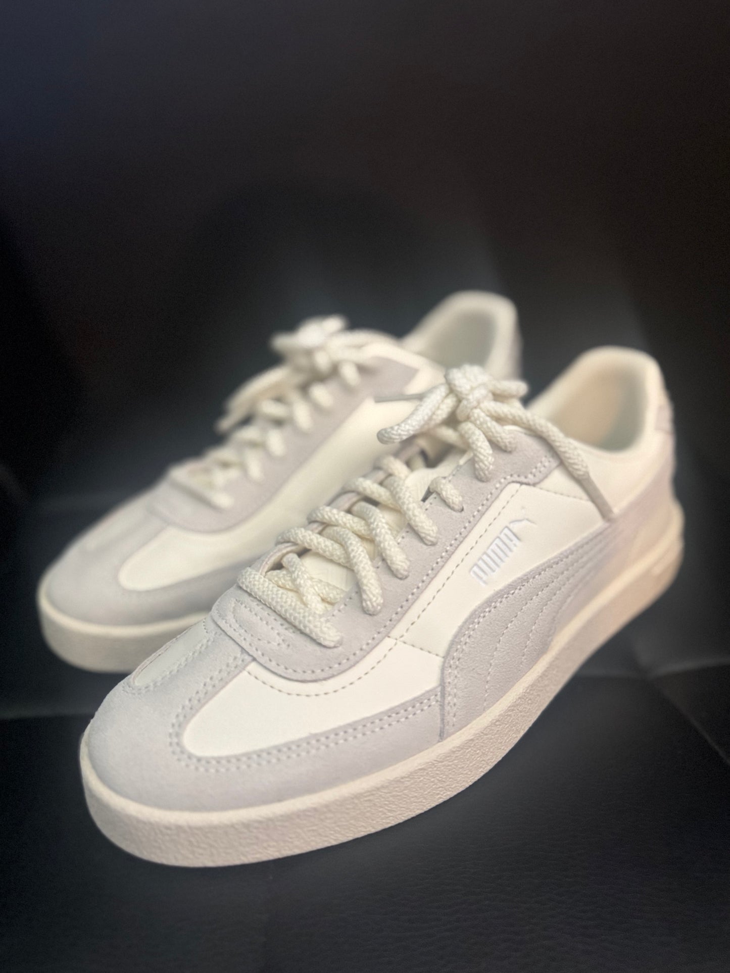 PUMA WOMENS CLUB II ERA WARM ME UP SIZE 8.5