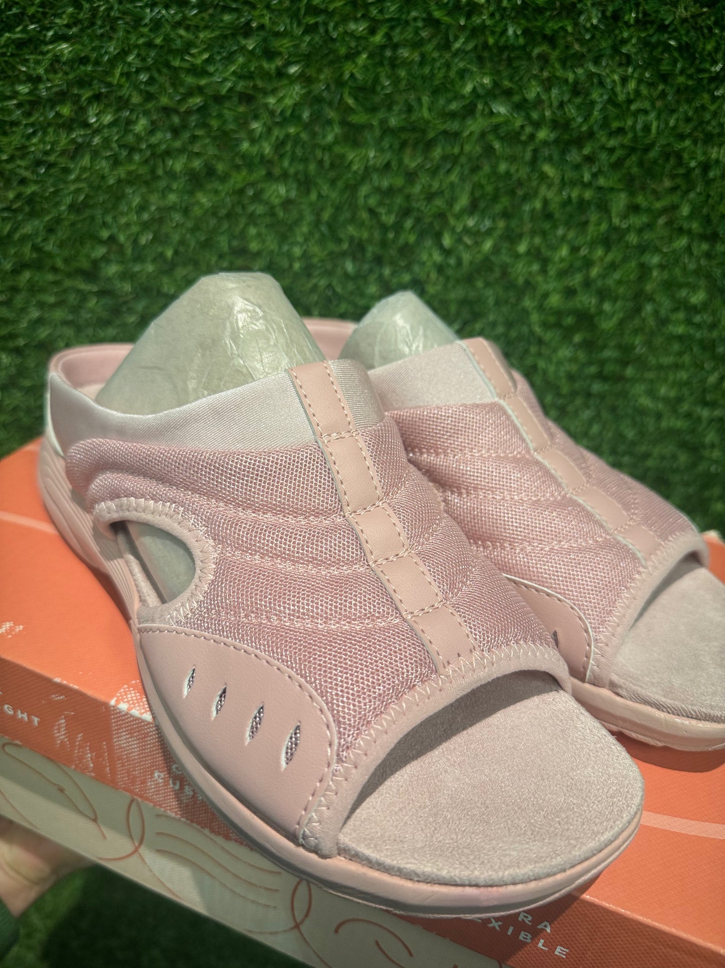 Easy Spirit Pink Sandal Size 8.5