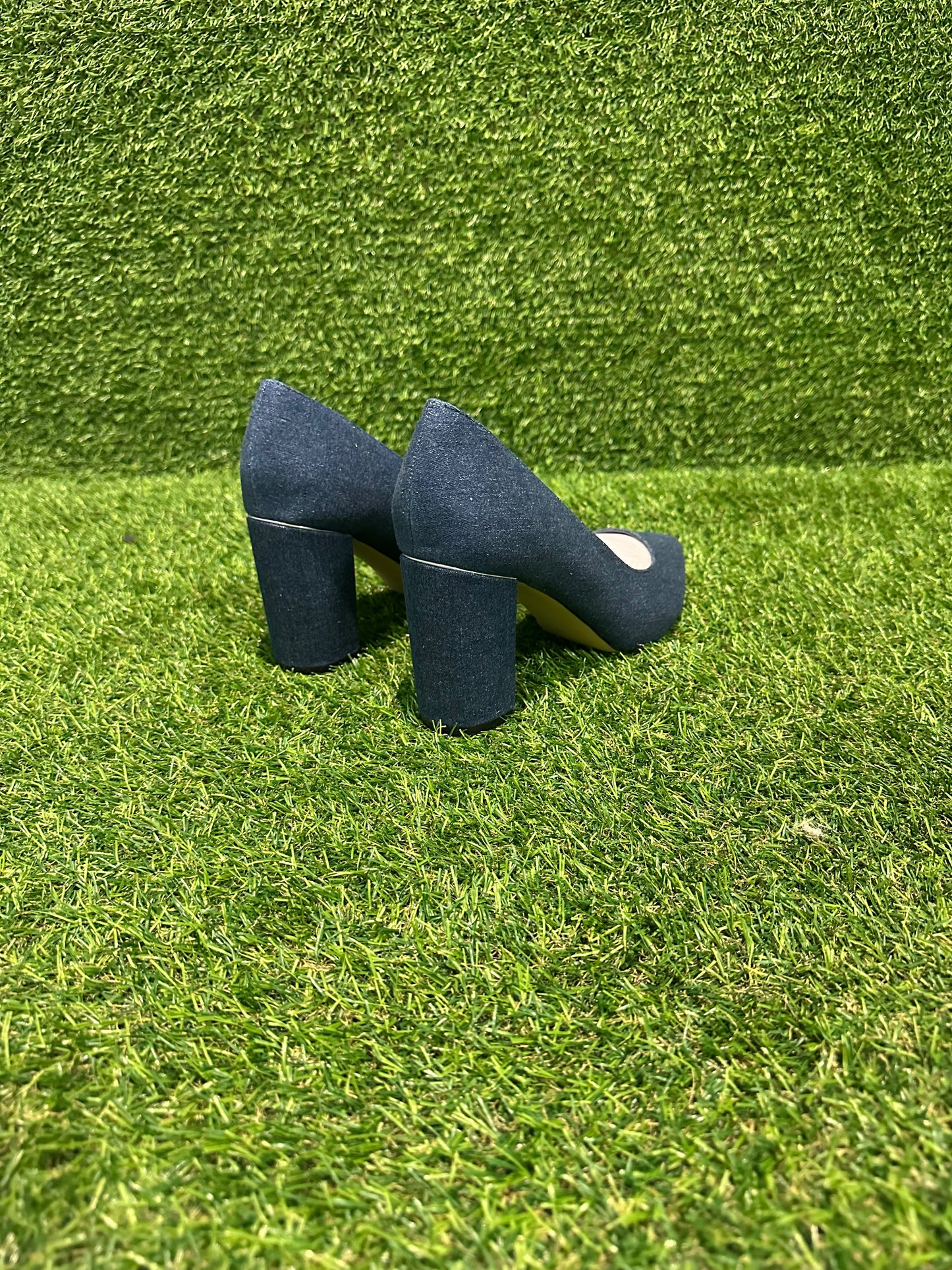MARC FISCHER BLUE JEAN HEEL SIZE 11