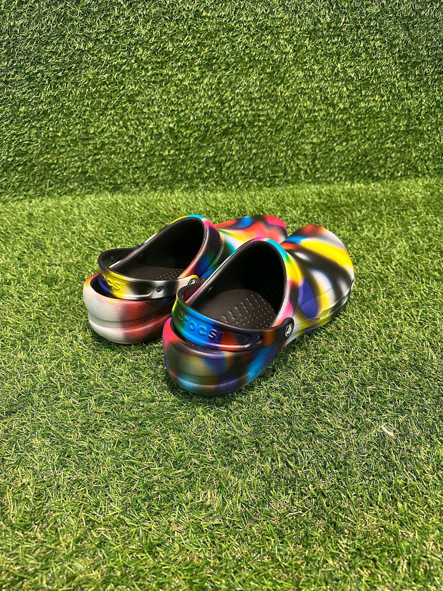 CROCS TYE DIE SIZE 10W/12M