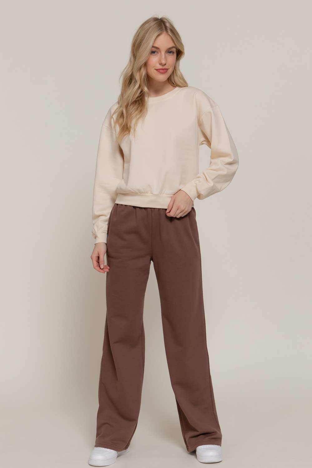Long Sleeve Round Neck Crop SweatShirt