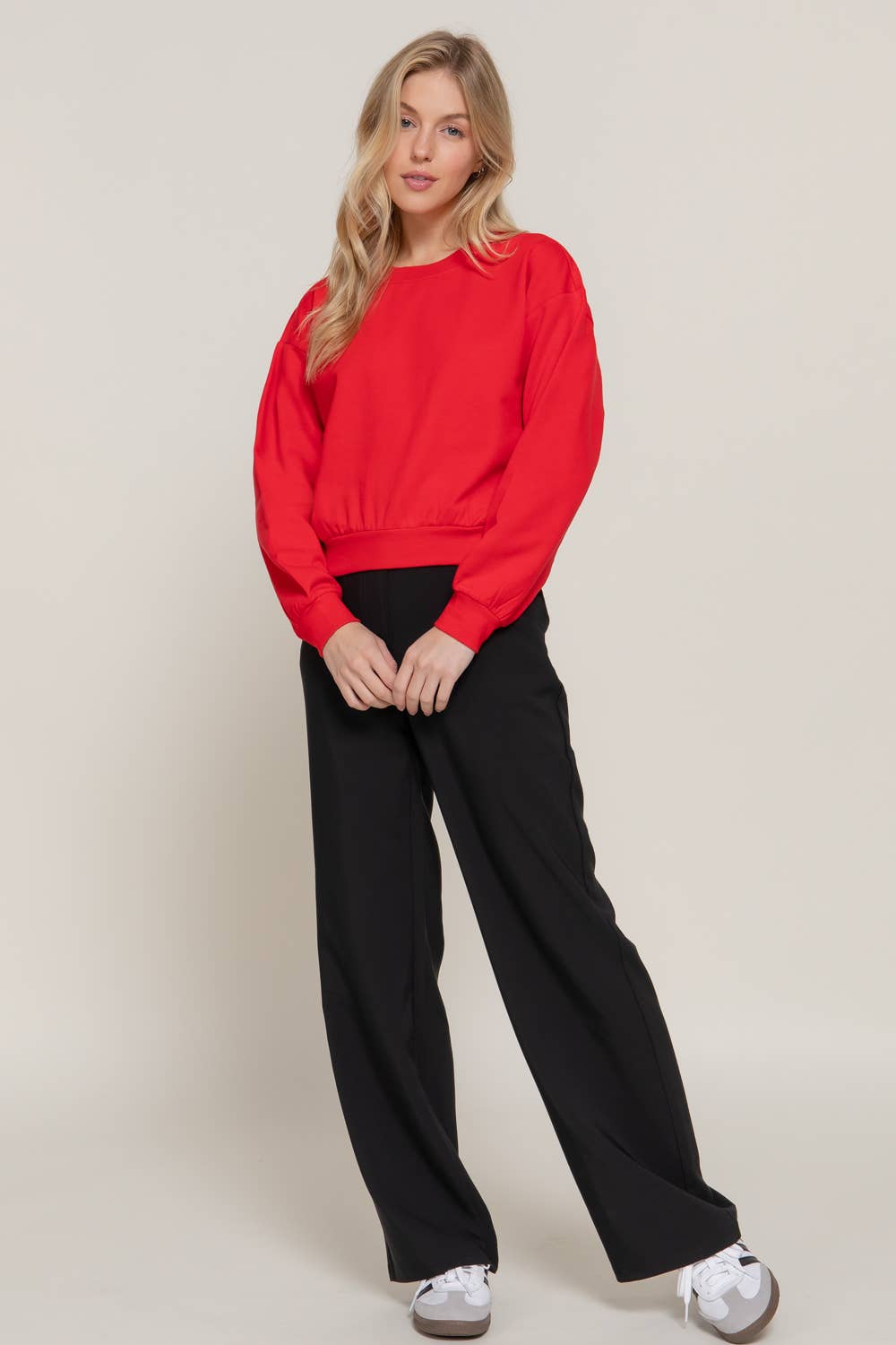 Long Sleeve Round Neck Crop SweatShirt