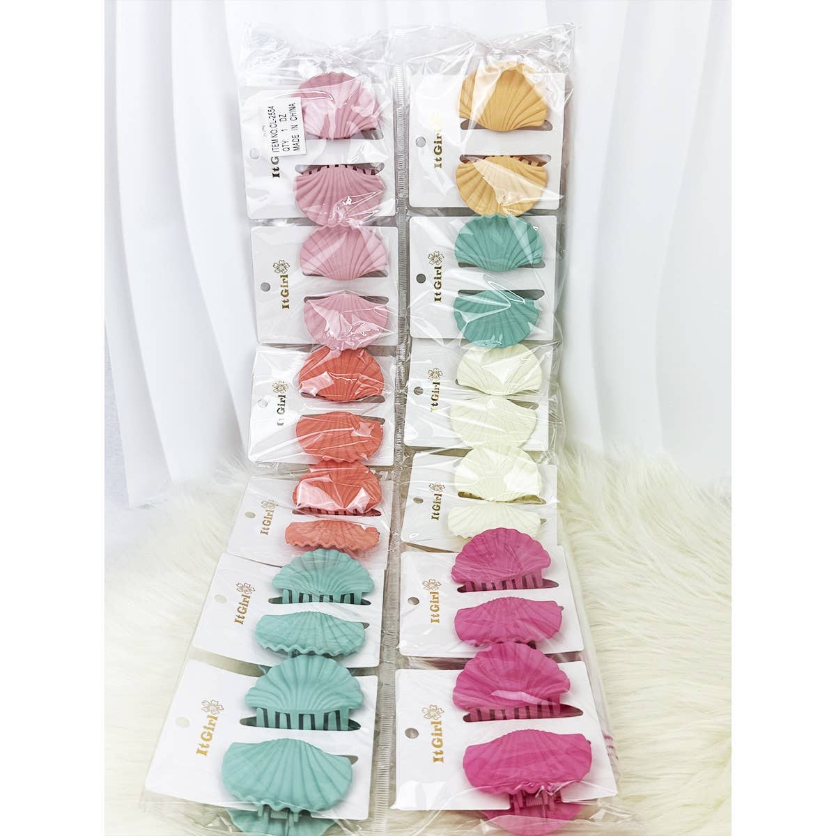 Matte Medium Shell Design Hair Claw
