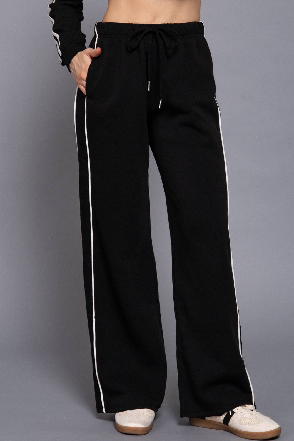 LINE ME UP SWEATPANTS