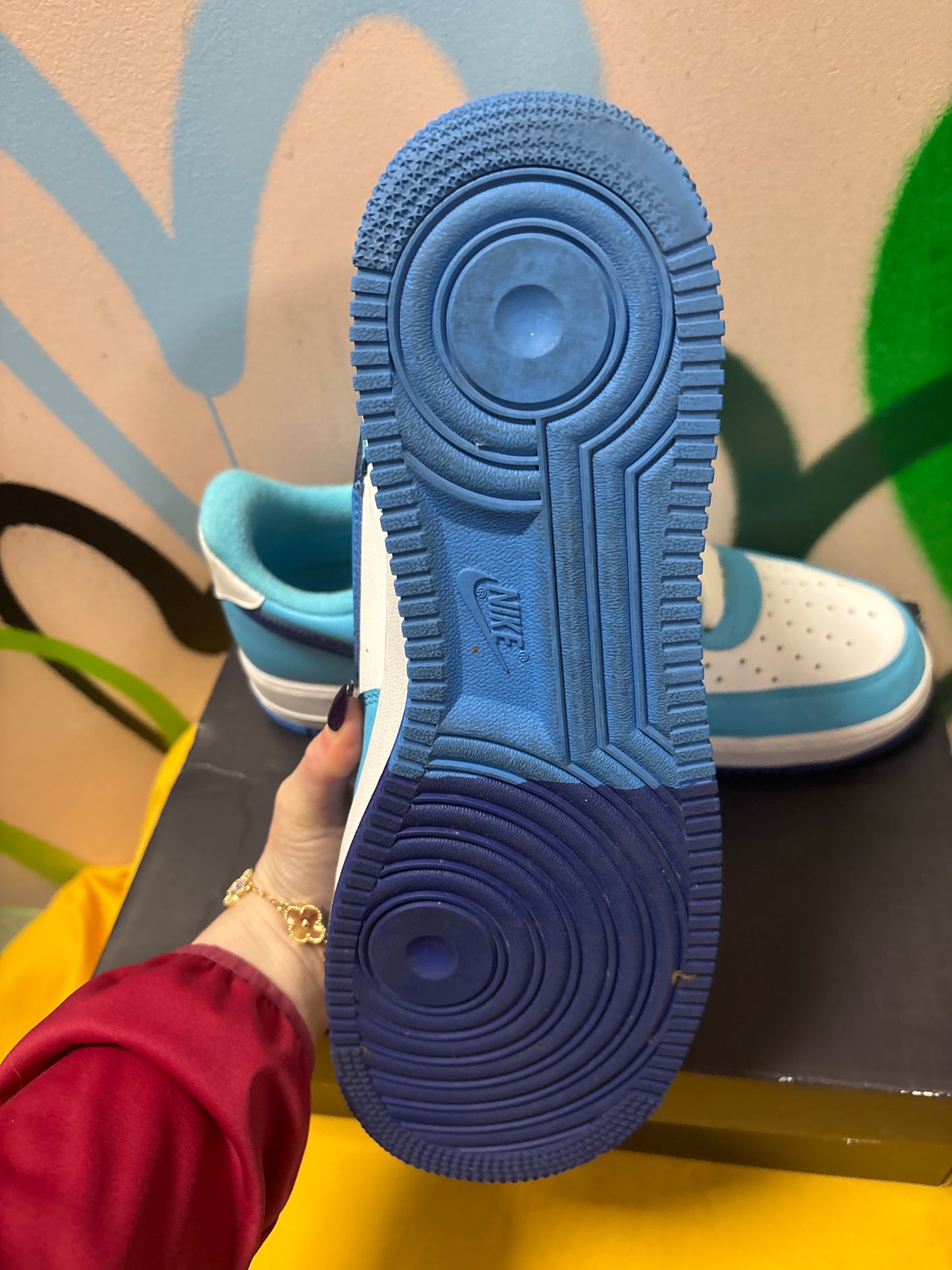 Nike Air Force 1 '07 LV8 Split sneakers in the "Light Photo Blue" colorway Mens Size 11 Women’s 12.5