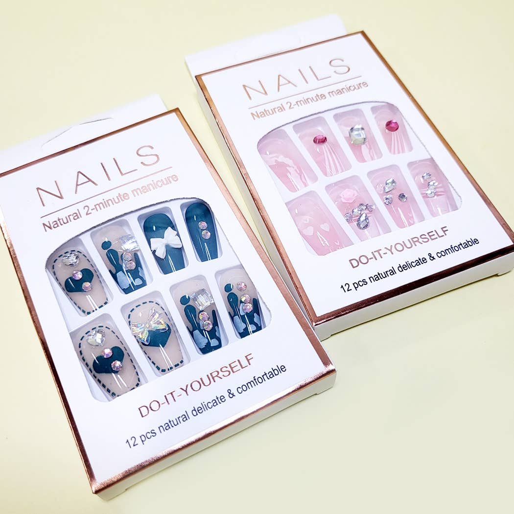 Women Pre Glued Press On Nail Set