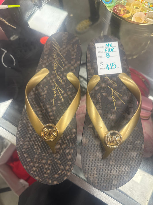 MK FLIP FLOPS WOMENS 8