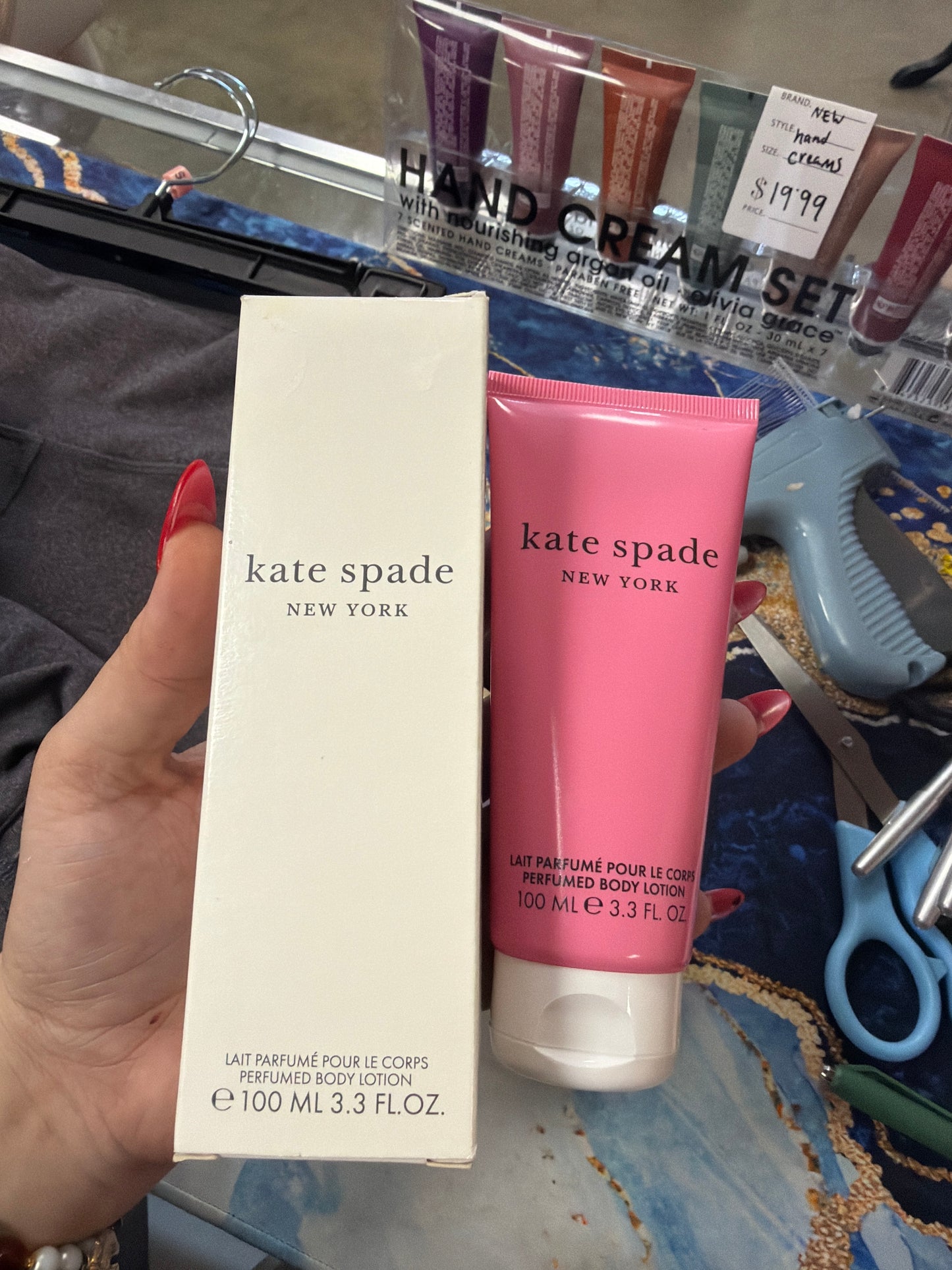 kate spade new york - Perfumed Body Lotion - Women's Scented Lotion - Floral & Fruity - With notes of Strawberry, Rose & Cashmeran - 3.3 Fl Oz **NEW IN BOX**