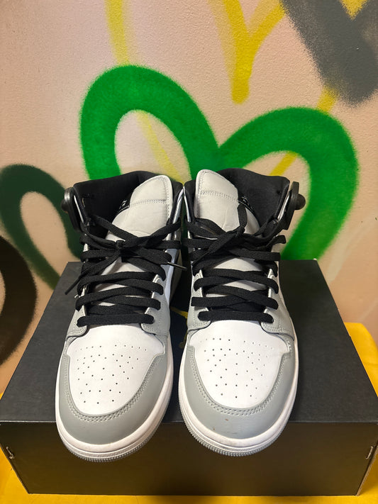 Nike Air Jordan 1 Mid 'Light Smoke Grey' Size 11