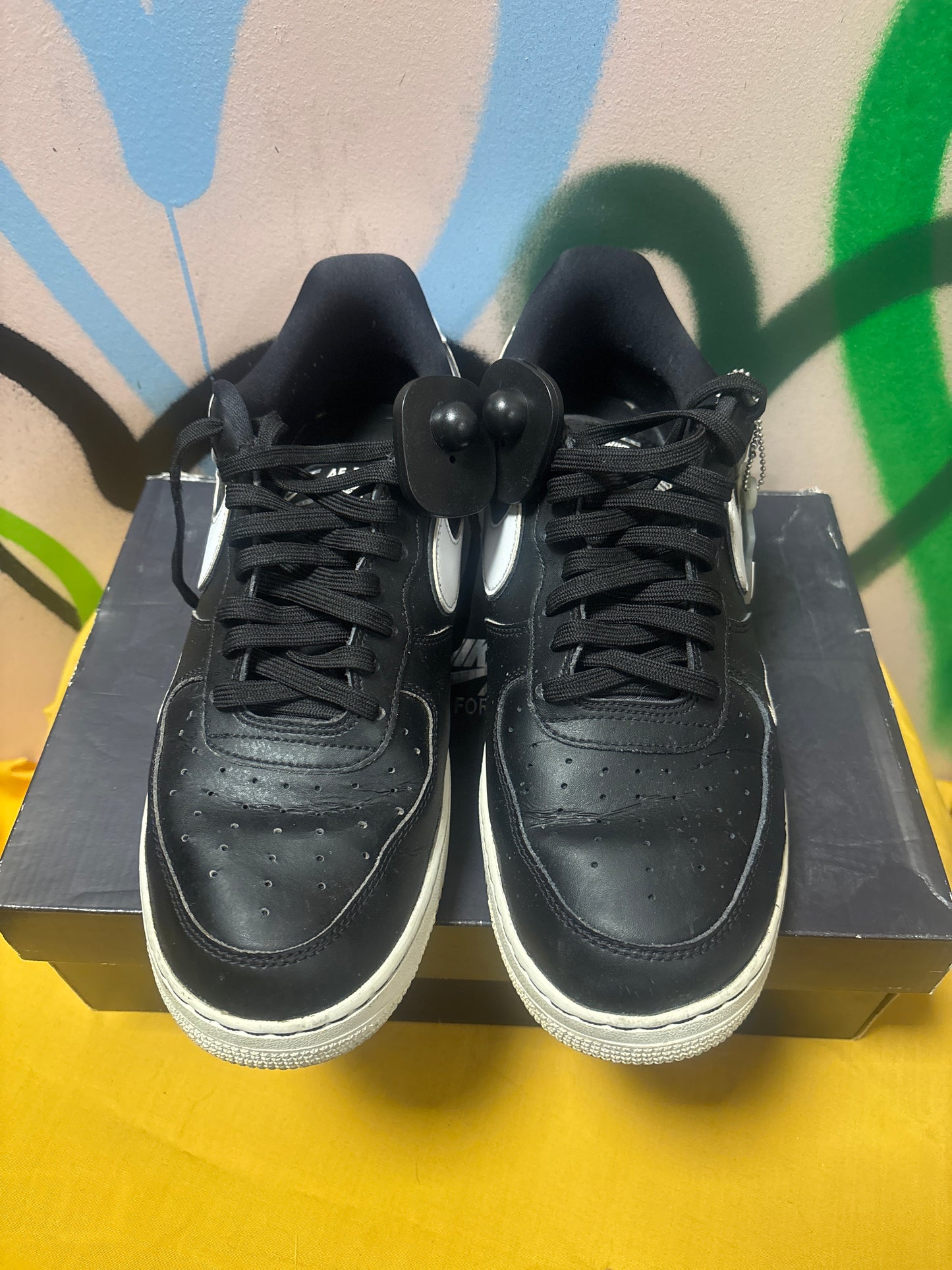 Nike Air Force 1 '07 LV8 1 in black and white Mens Size 11 Women’s 12.5