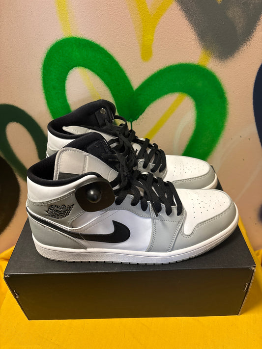Nike Air Jordan 1 Mid 'Light Smoke Grey' Size 11