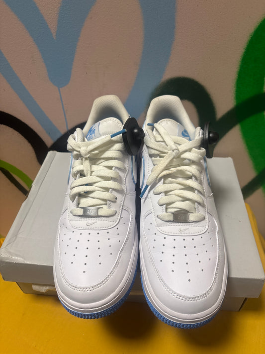 Nike Air Force 1 '07 Low in the 'White University Blue' colorway Women’s 12.5 Men’s 11