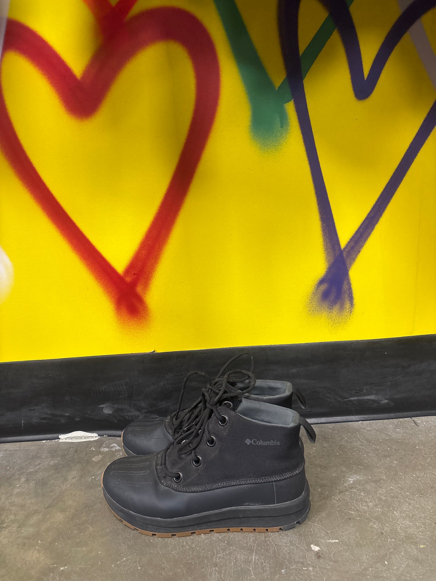 Size 9.5 Columbia Men’s Boots