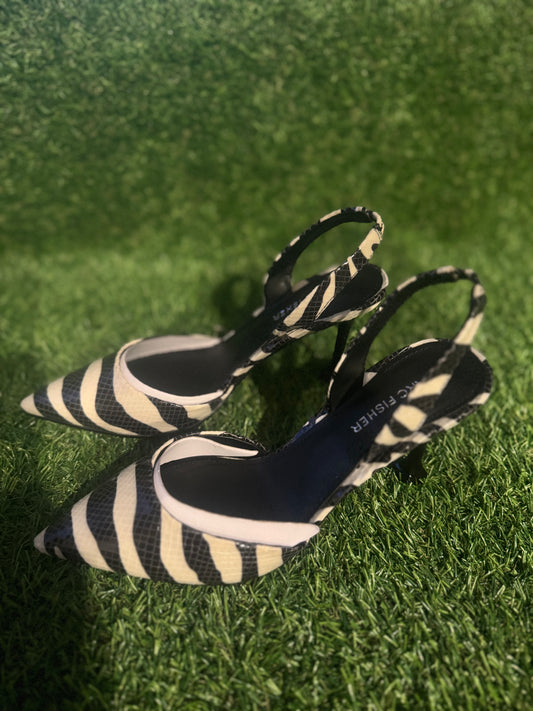 MARC FISHER ZEBRA HEEL SIZE 7.5