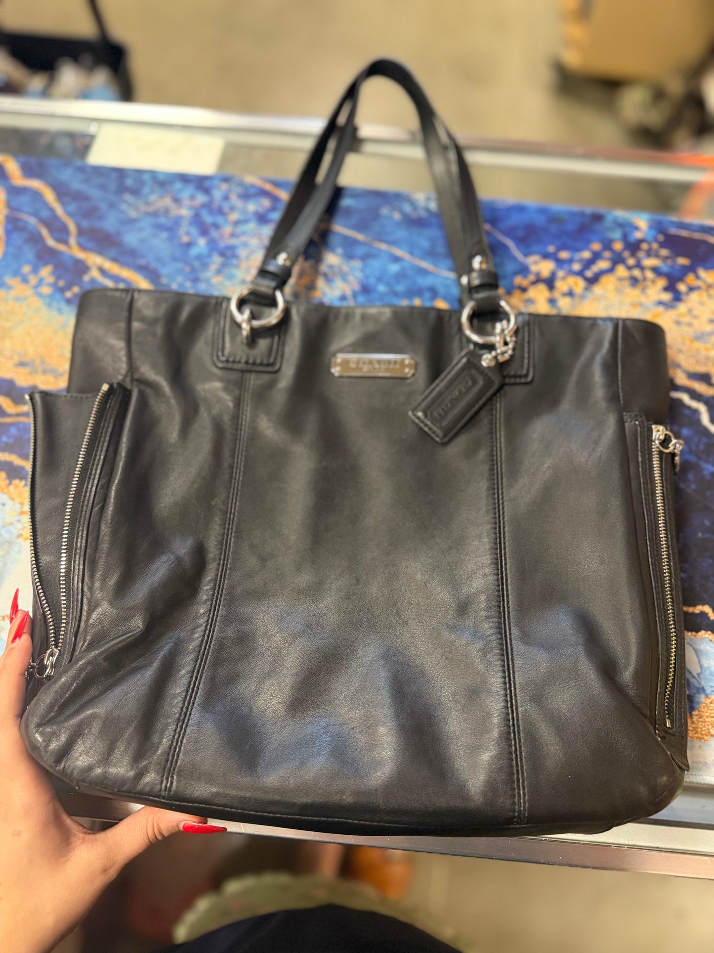Coach Gallery Blk Leather North South Tote Shoulder Bag Side Zips (F19456) **AUTHENTICATED**