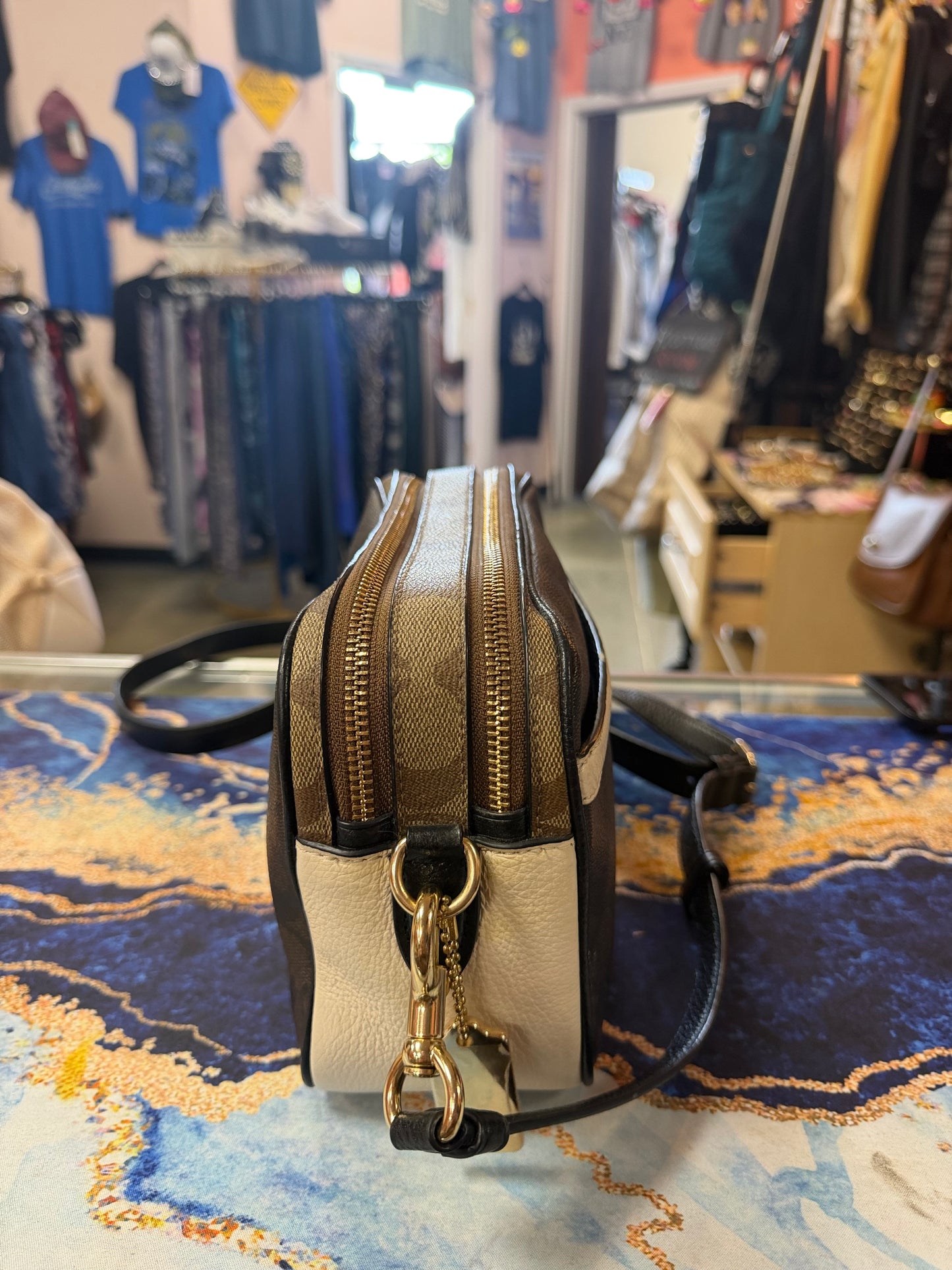 Coach Jess Crossbody Signature Canvas Shoulder Bag **AUTHENTICATED**