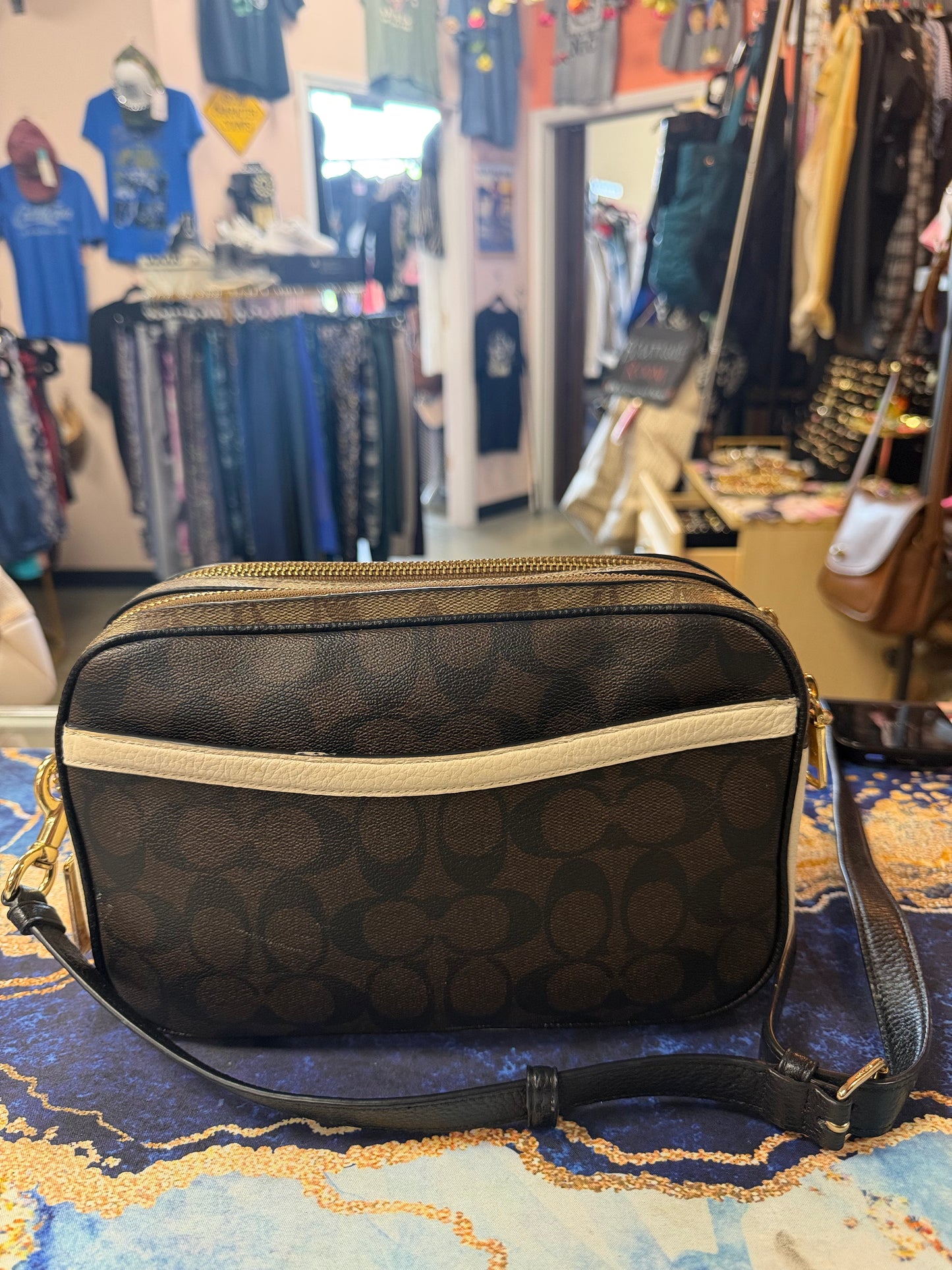 Coach Jess Crossbody Signature Canvas Shoulder Bag **AUTHENTICATED**