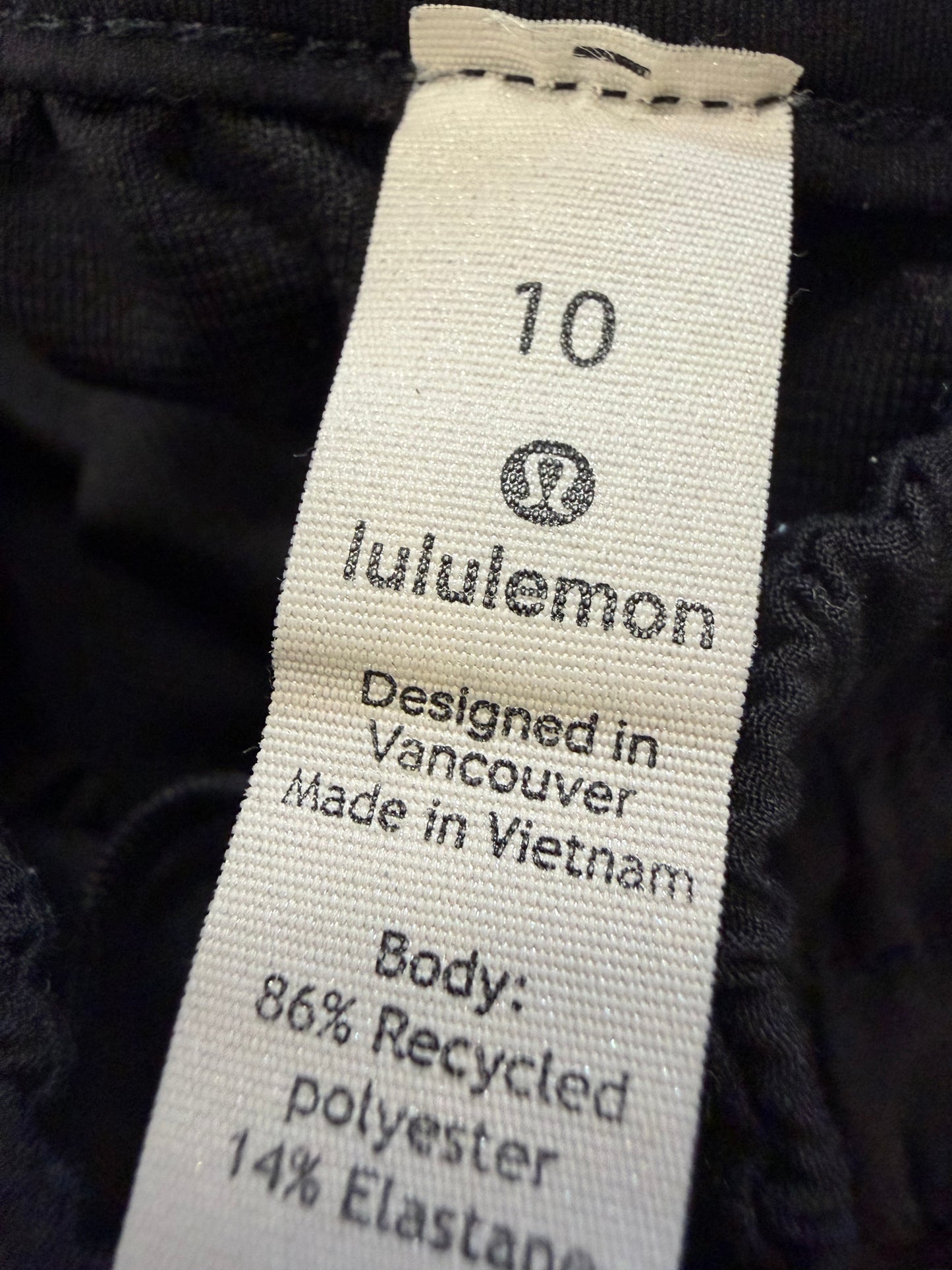 (SIZE 10) Lululemon Tracker V Shorts Black Athleisure Gym Performance Running