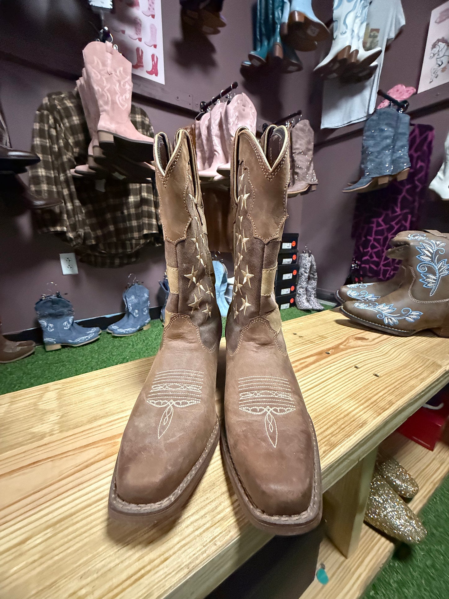(WOMENS 7.5) DURANGO WOMEN'S DISTRESSED FLAG WESTERN BOOTS *WORN ONCE*