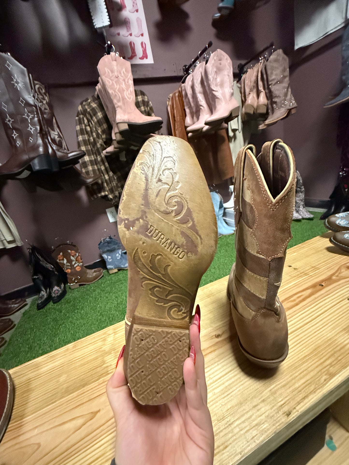 (WOMENS 7.5) DURANGO WOMEN'S DISTRESSED FLAG WESTERN BOOTS *WORN ONCE*