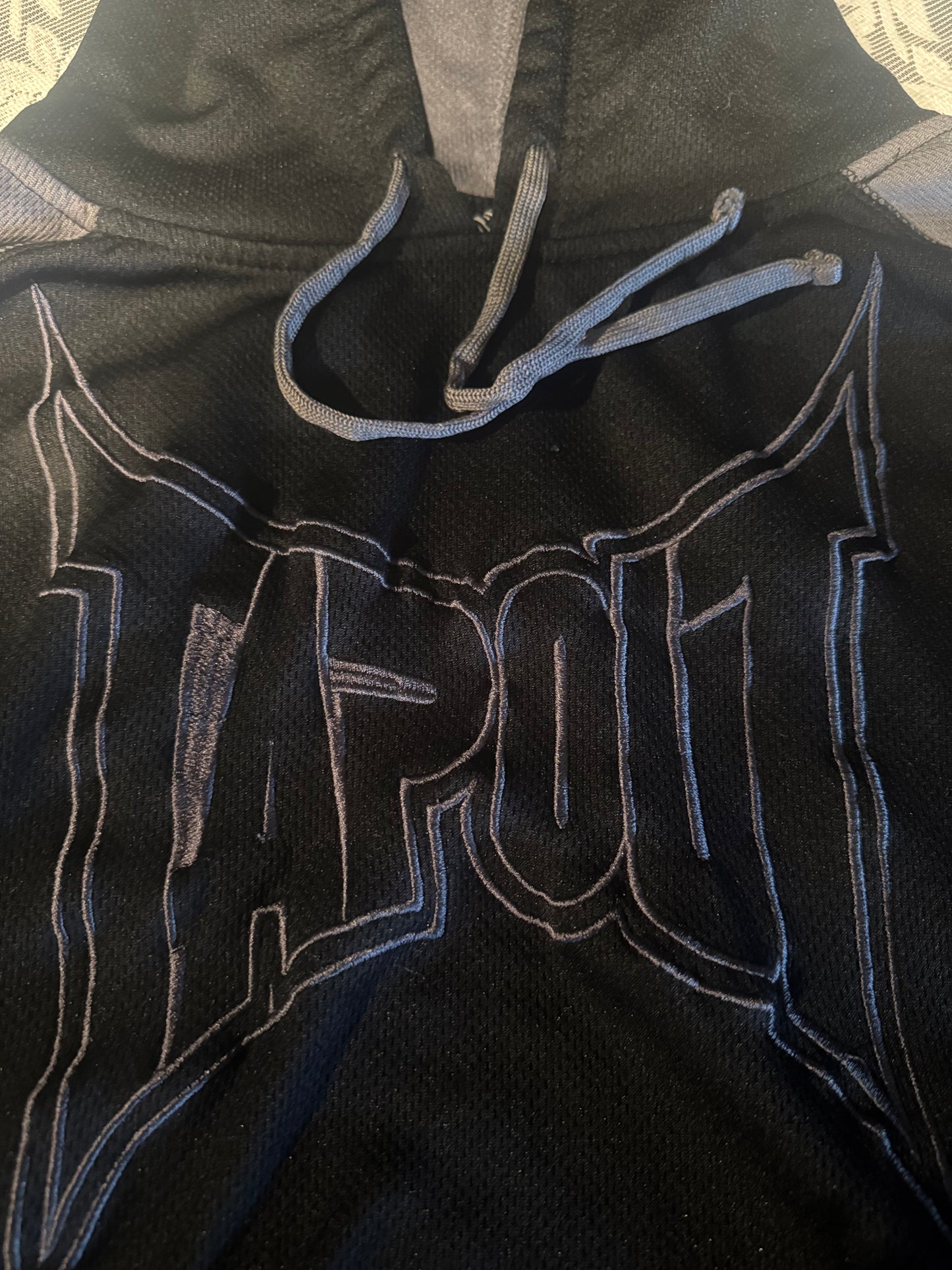 (LARGE) Y2K Tapout Black & Grey Hoodie