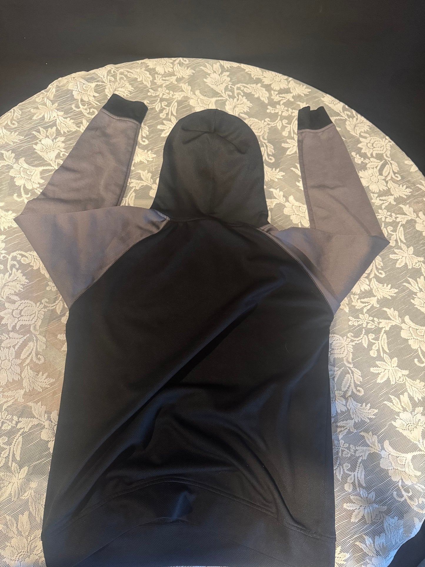 (LARGE) Y2K Tapout Black & Grey Hoodie