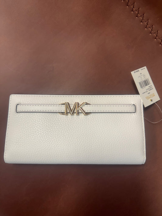 MK WHITE WALLET