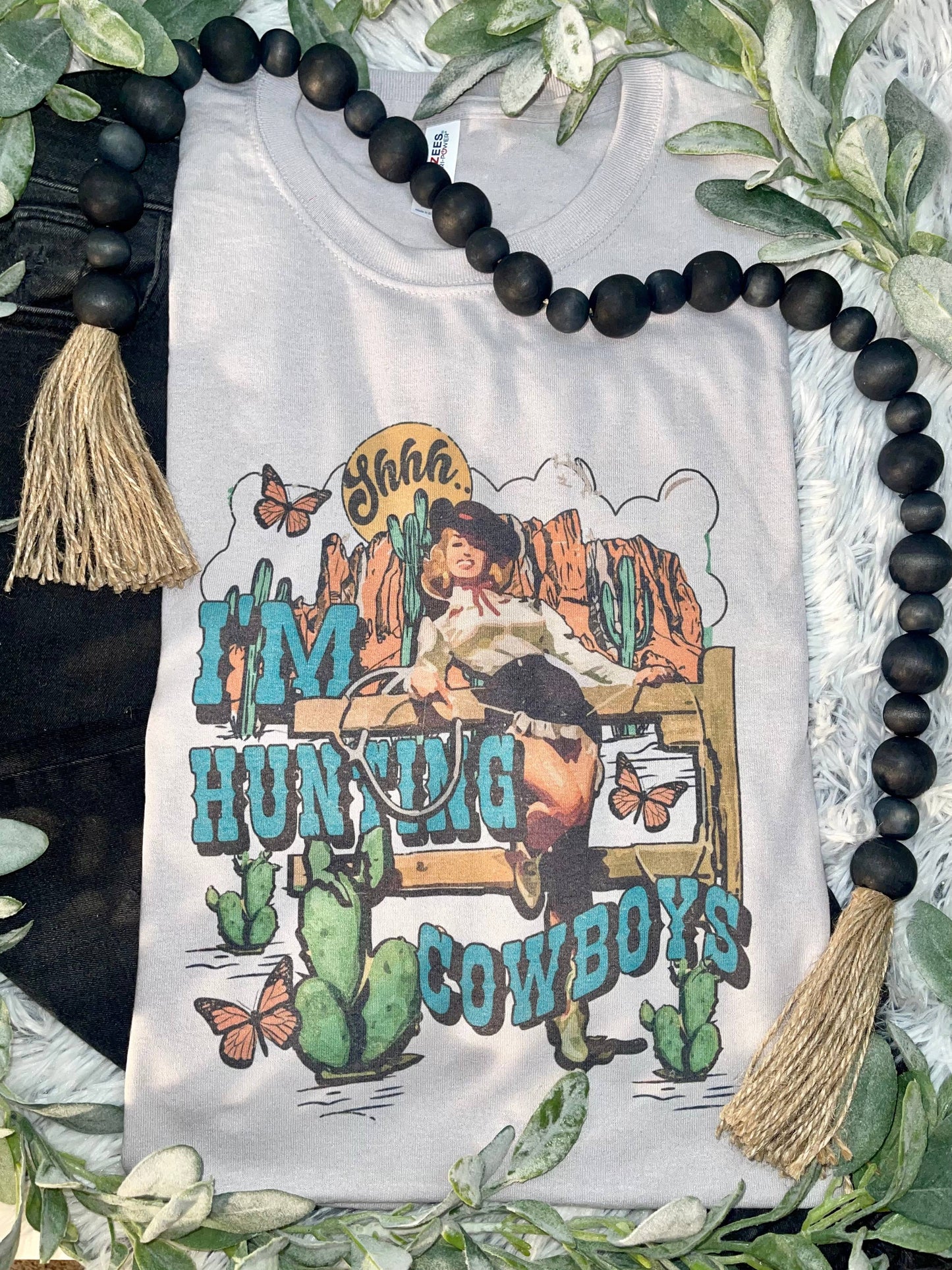I'm Hunting Cowboys (T-Shirt)